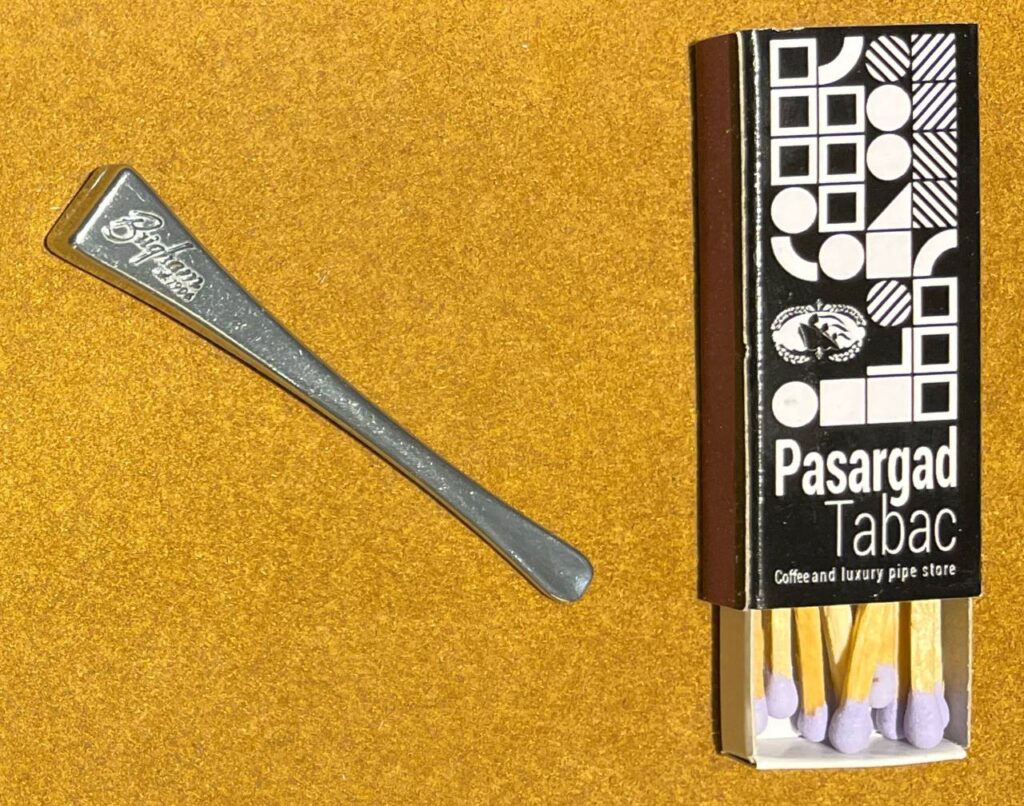 بیلچه ناخون اسبی