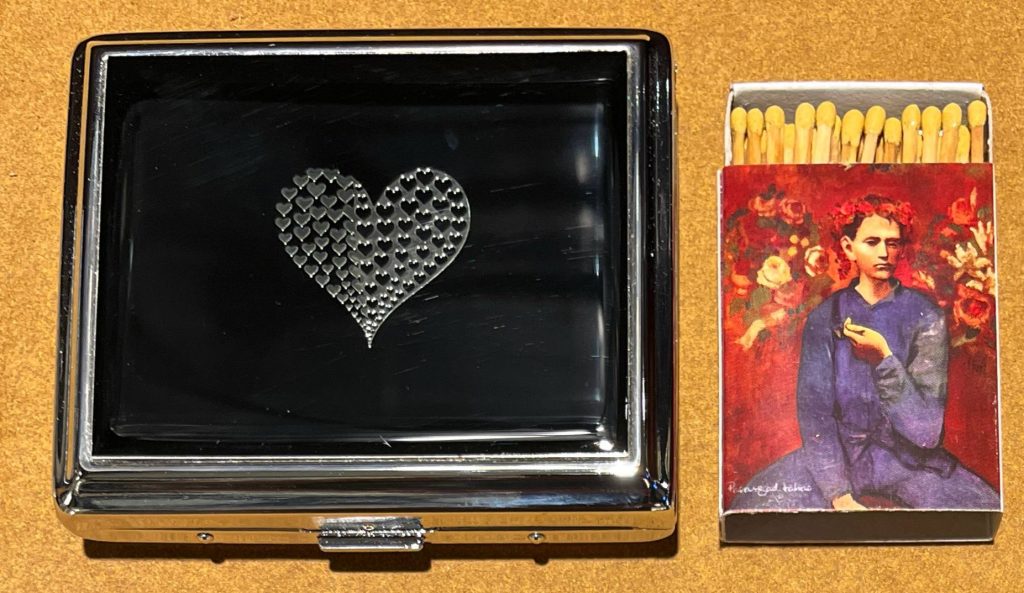 جعبه سیگار طرح قلب براق